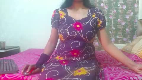 Snapshot of lovefunnitya chatting on February 10, 2:08 am Divya online show from February 10, 2:08 am