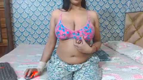 Divya online show from November 17, 12:55 am