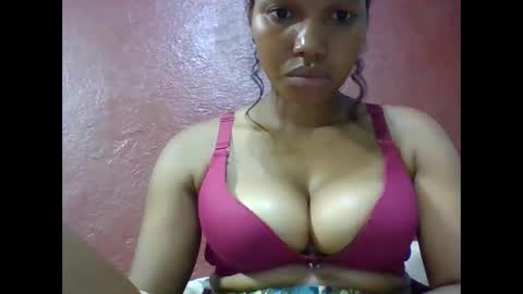 loveinlife750427 online show from February 18, 2:49 pm