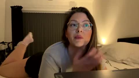 LoveLavender  online show from January 27, 7:24 pm