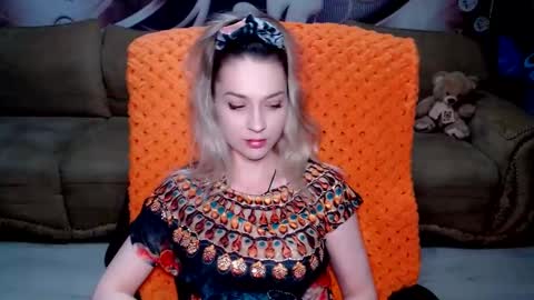 private open online show from February 7, 5:40 pm