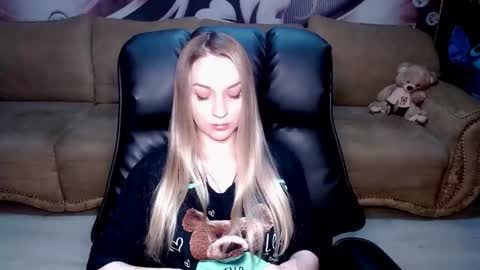private open online show from September 9, 5:46 pm