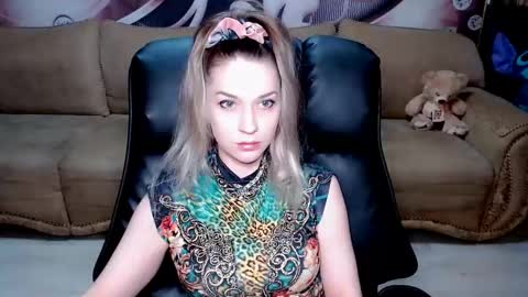 private open online show from March 11, 9:02 am