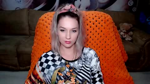 private open online show from December 14, 5:03 pm