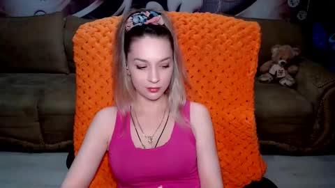 private open online show from February 5, 4:37 pm