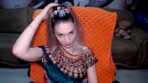 private open online show from March 1, 4:44 pm