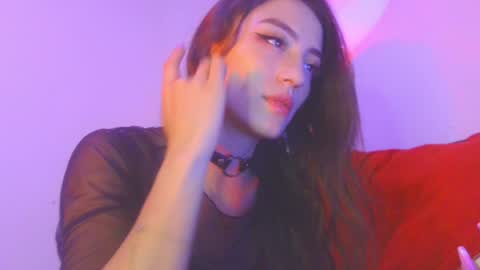 Snapshot of lovely_akira_xwx chatting on February 4, 3:44 am Tami online show from February 4, 3:44 am