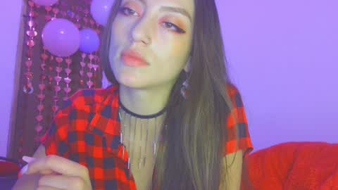 Snapshot of lovely_akira_xwx chatting on January 19, 5:37 am Tami online show from January 19, 5:37 am