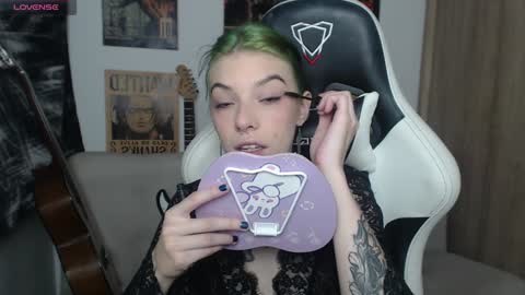 Cassie online show from December 20, 11:58 pm