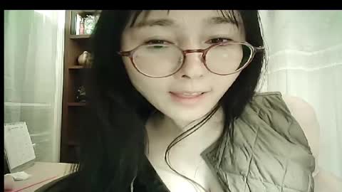 DANA KIM online show from December 15, 4:34 pm