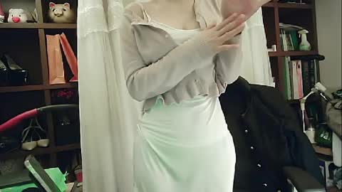 DANA KIM online show from February 13, 7:42 pm