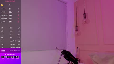 Snapshot of lovely_emma18 chatting on October 30, 2:07 pm Emma online show from October 30, 2:07 pm