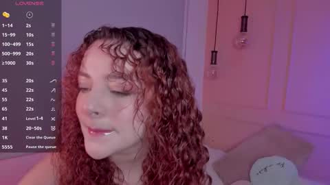 Snapshot of lovely_emma18 chatting on September 22, 2:59 pm Emma online show from September 22, 2:59 pm