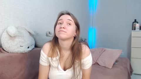 Snapshot of lovely_hayley chatting on September 29, 11:10 pm Lovely Hayley online show from September 29, 11:10 pm