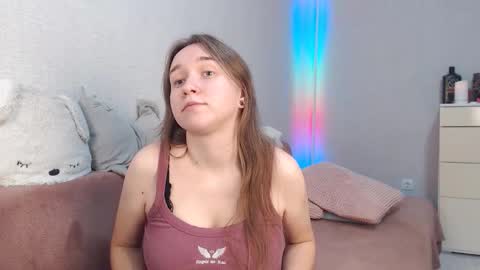 Snapshot of lovely_hayley chatting on October 23, 11:00 pm Lovely Hayley online show from October 23, 11:00 pm