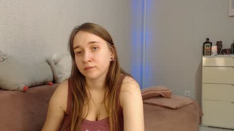 Lovely Hayley online show from December 17, 8:54 pm