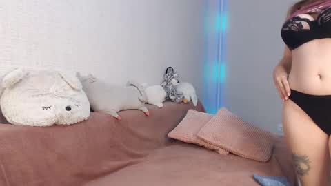 Snapshot of lovely_hayley chatting on October 17, 10:13 pm Lovely Hayley online show from October 17, 10:13 pm