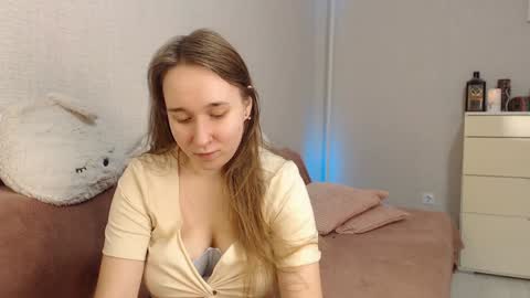 Lovely Hayley online show from December 3, 9:12 pm