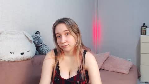 Lovely Hayley online show from February 19, 11:36 pm