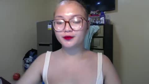 Lovely Laura online show from January 4, 8:16 pm