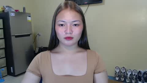Lovely Laura online show from January 23, 1:02 pm