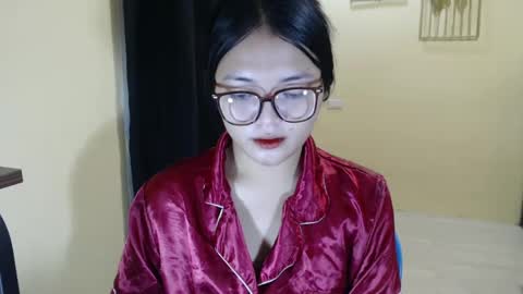Lovely Laura online show from March 7, 4:44 pm