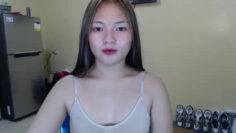 Lovely Laura online show from January 23, 1:30 am