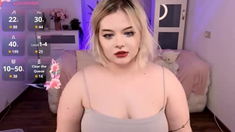 lovely_leilla online show from January 23, 8:36 am