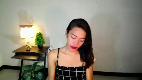 lovely_nathaliax online show from February 23, 3:45 pm