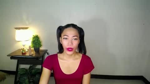 lovely_nathaliax online show from February 2, 4:15 am