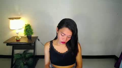 lovely_nathaliax online show from February 9, 3:34 pm
