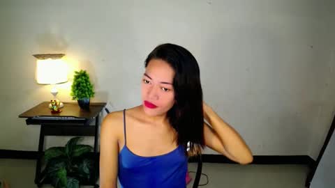 lovely_nathaliax online show from February 12, 5:15 am