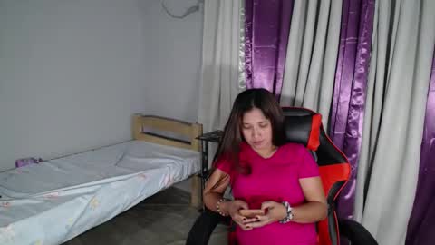 lynskie online show from March 11, 8:30 am