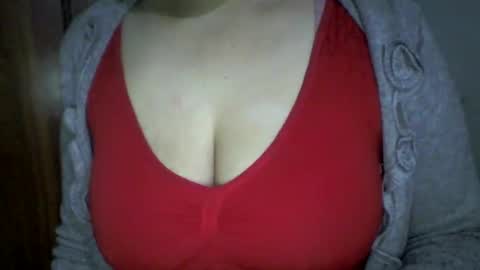 Snapshot of lovely_sweet_girl chatting on January 29, 9:17 pm katrina follow me guys online show from January 29, 9:17 pm
