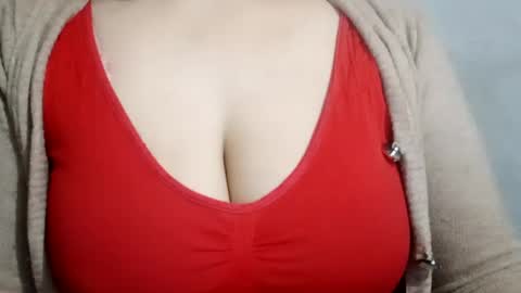 Snapshot of lovely_sweet_girl chatting on March 7, 2:46 am katrina follow me guys online show from March 7, 2:46 am