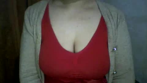 Snapshot of lovely_sweet_girl chatting on February 11, 12:28 am katrina follow me guys online show from February 11, 12:28 am