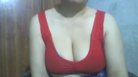 Snapshot of lovely_sweet_girl chatting on October 17, 2:37 am katrina follow me guys online show from October 17, 2:37 am