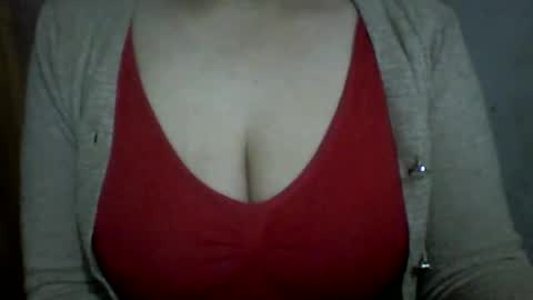 Snapshot of lovely_sweet_girl chatting on February 1, 11:27 pm katrina follow me guys online show from February 1, 11:27 pm