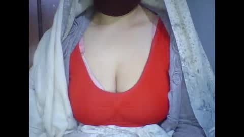 Snapshot of lovely_sweet_girl chatting on January 6, 12:05 am katrina follow me guys online show from January 6, 12:05 am