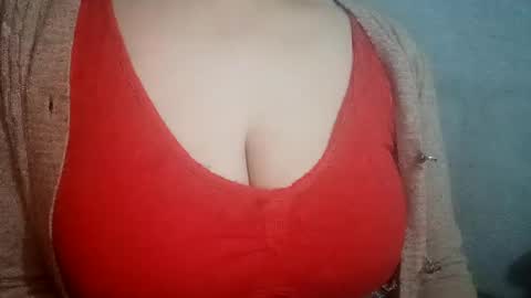 Snapshot of lovely_sweet_girl chatting on February 8, 8:53 pm katrina follow me guys online show from February 8, 8:53 pm