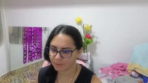 Snapshot of lovely_trix_ chatting on October 29, 11:58 am Trix online show from October 29, 11:58 am