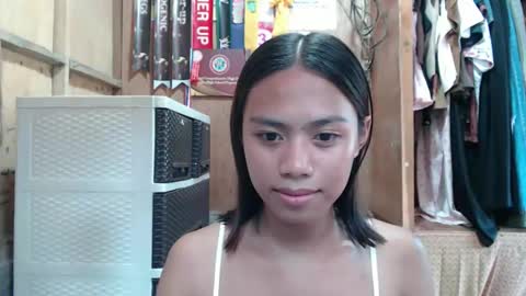 YVONNE online show from October 3, 2:49 am