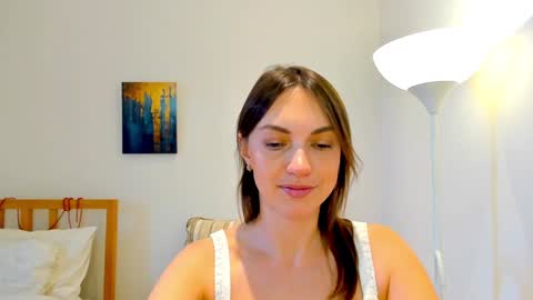 Mia online show from January 10, 9:44 am