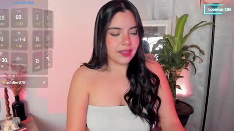 Snapshot of lovelygirl45 chatting on October 4, 3:56 am Valerie online show from October 4, 3:56 am