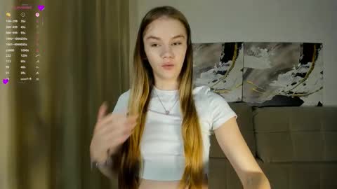 Snapshot of lovelygracee chatting on September 15, 6:15 pm lovelygracee online show from September 15, 6:15 pm