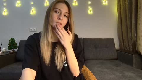 Kate only online show from December 29, 11:18 am