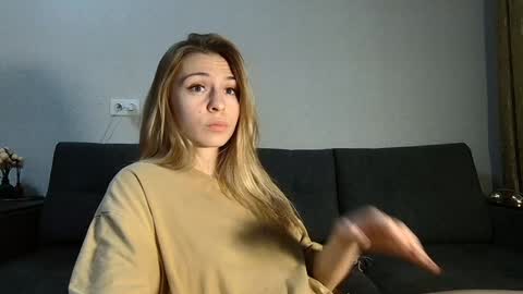 Kate only online show from December 13, 12:06 pm