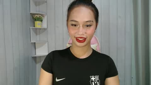 Snapshot of lovelykristelle chatting on February 24, 6:47 am lovelykristelle online show from February 24, 6:47 am