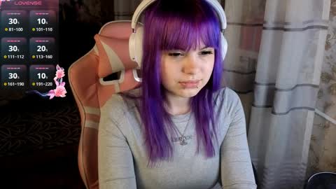 hristie online show from April 8, 10:56 pm