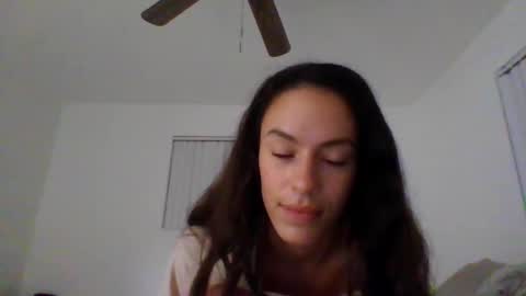 Snapshot of lovelylovelybrooke chatting on January 26, 12:05 am lovelylovelybrooke online show from January 26, 12:05 am